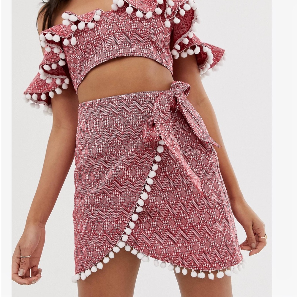 Boho Beach Two-Piece Set (Top + Wrap Skirt) 🌴✨ NWOT Size 6 - Picture 6 of 8